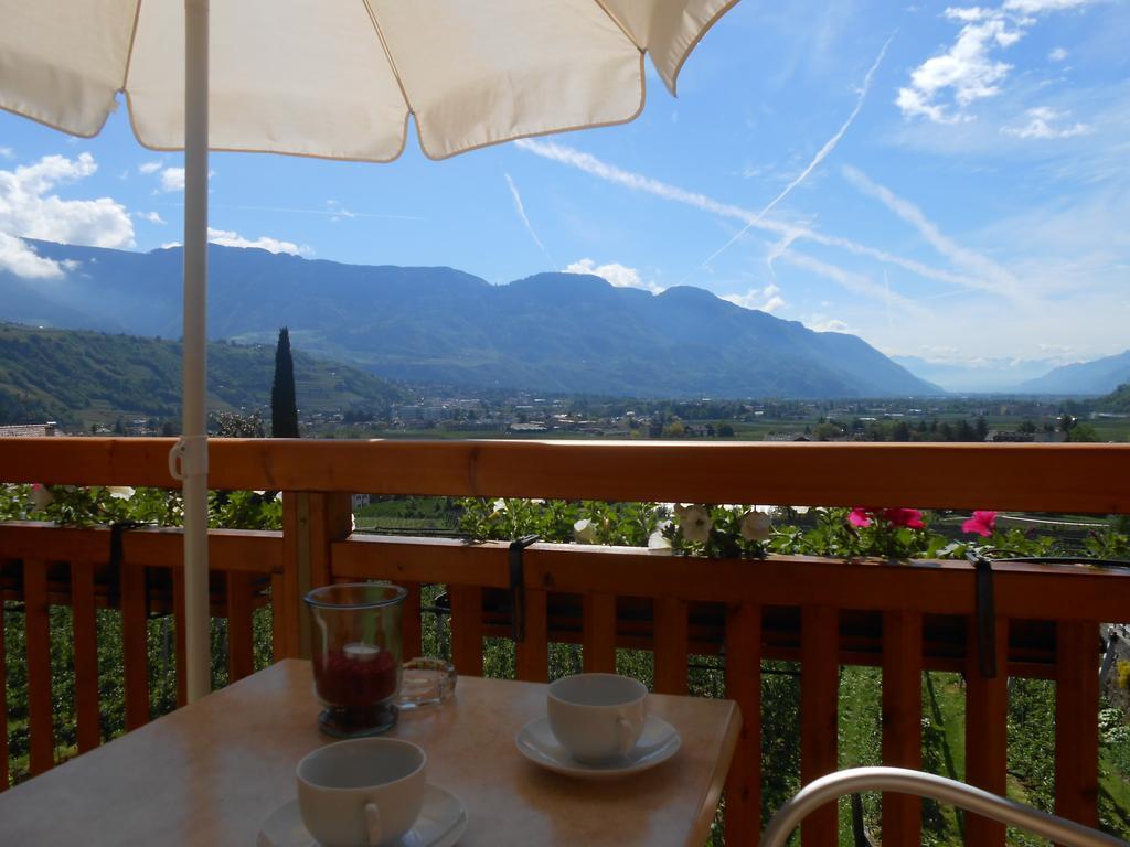 Toerggelehof Apartman Lagundo Szoba fotó