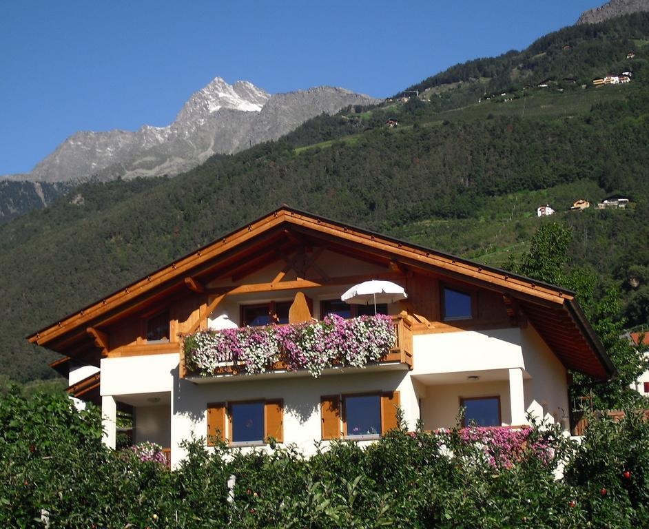 Toerggelehof Apartman Lagundo Szoba fotó